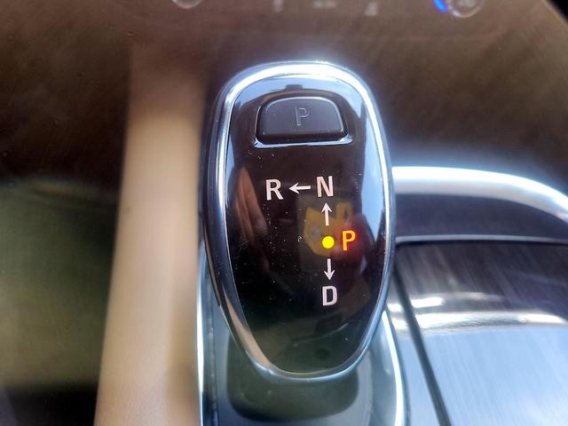 Photo of 2019 White Buick Enclave