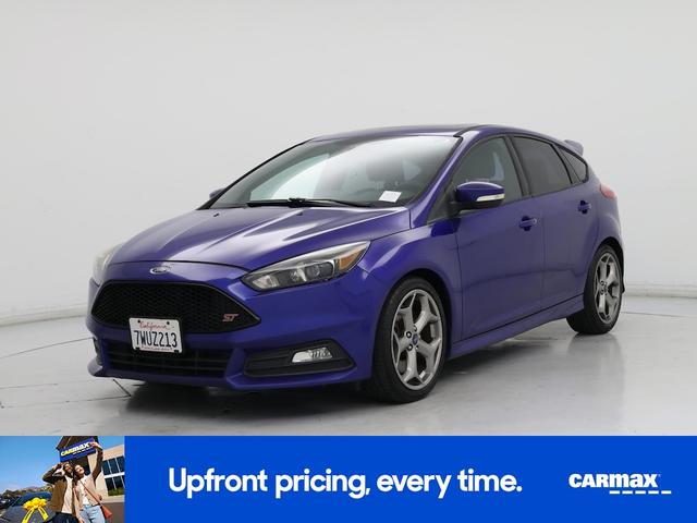 Photo of 2015 Blue Ford Focus