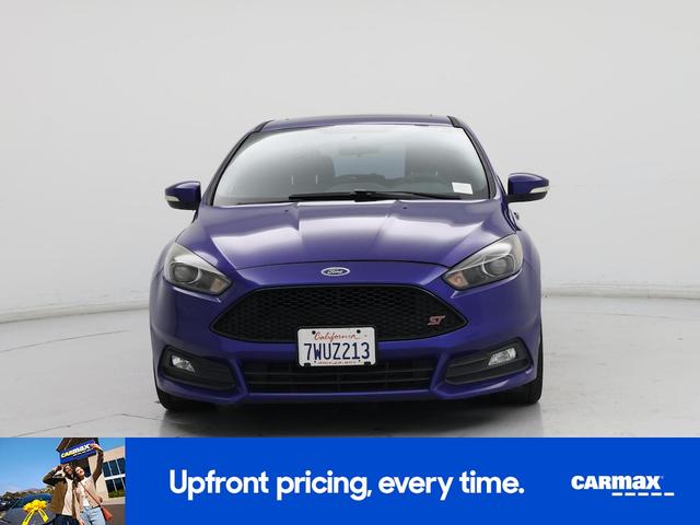Photo of 2015 Blue Ford Focus