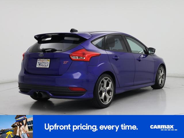 Photo of 2015 Blue Ford Focus