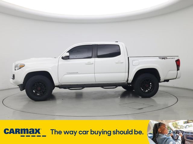 Photo of 2018 White Toyota Tacoma