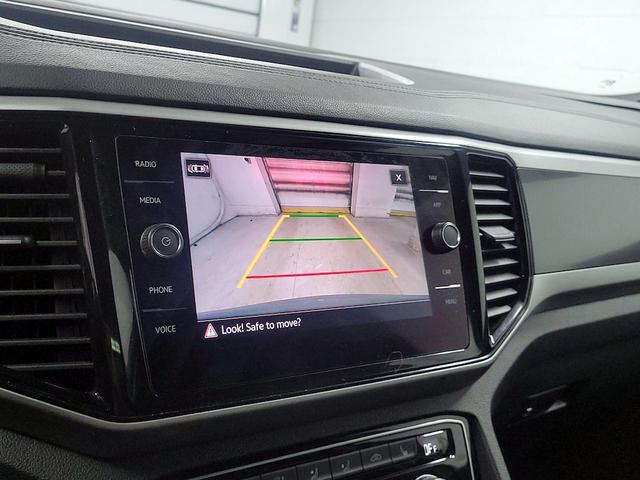 Photo of 2021 Gray Volkswagen Atlas Cross Sport