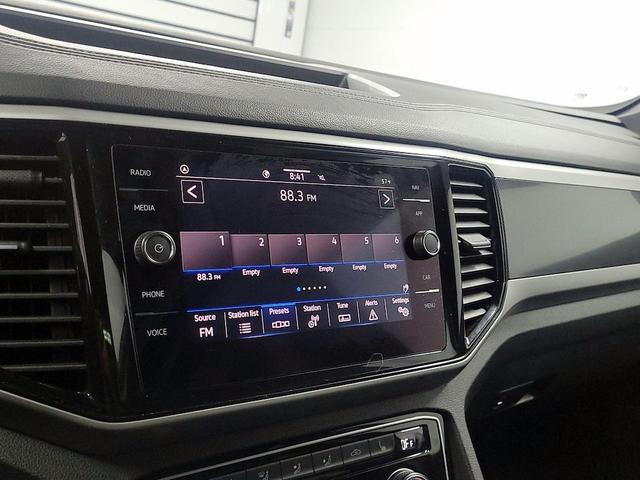 Photo of 2021 Gray Volkswagen Atlas Cross Sport