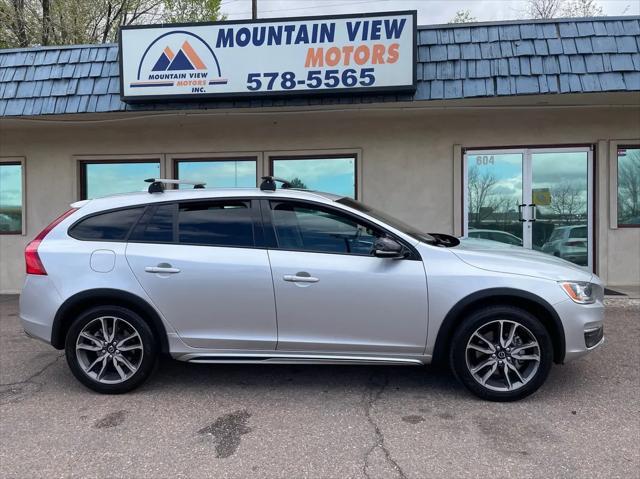 2016 Volvo V60 Cross Country