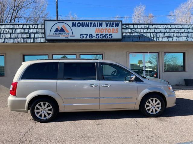 2012 Chrysler Town & Country