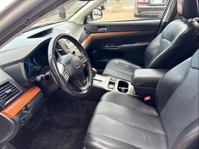 Photo of 2014 Ice Silver Metallic Subaru Outback