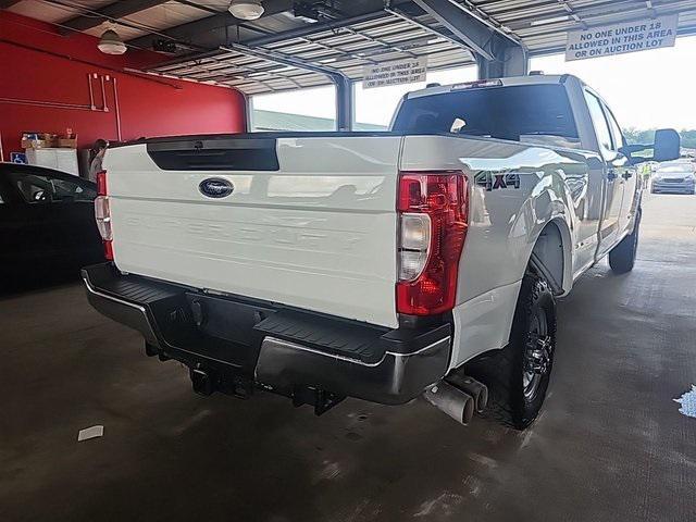 Photo of 2022 Oxford White Ford F-350