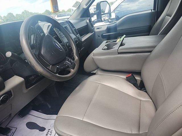 Photo of 2022 Oxford White Ford F-350