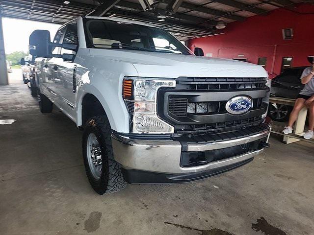 Photo of 2022 Oxford White Ford F-350