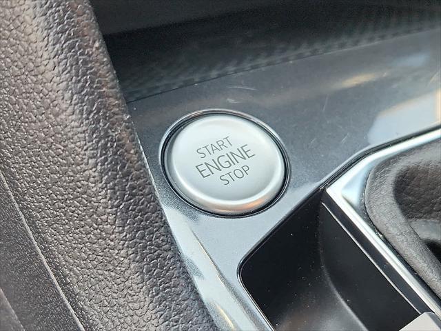 Photo of 2022 Platinum Gray Metallic Volkswagen Tiguan