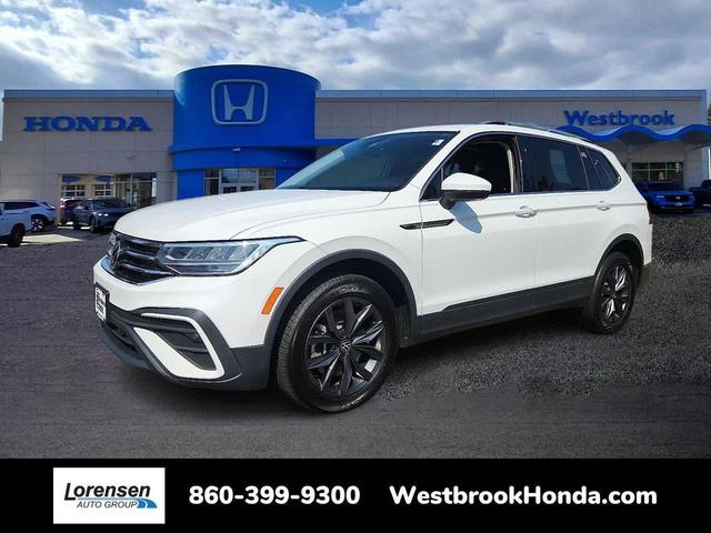 Photo of 2022 Platinum Gray Metallic Volkswagen Tiguan