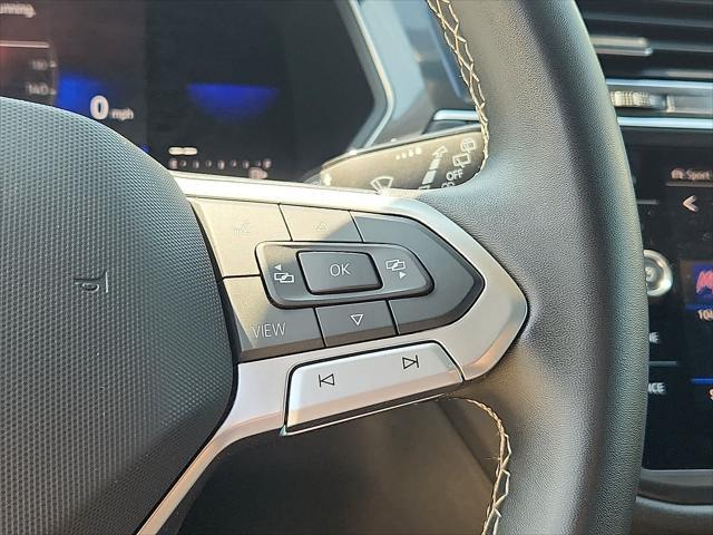 Photo of 2022 Platinum Gray Metallic Volkswagen Tiguan