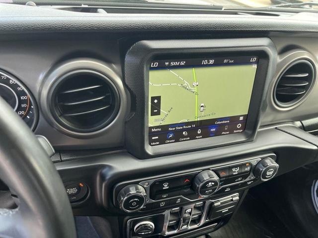 Photo of 2022 Bright White Clearcoat Jeep Gladiator