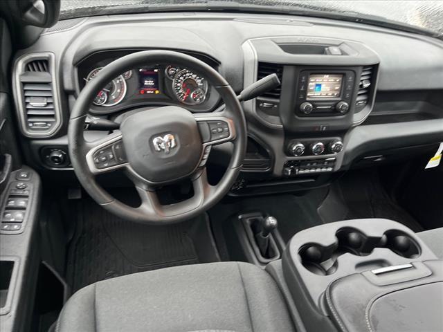 Photo of 2024 Diamond Black Crystal Pearlcoat RAM 2500