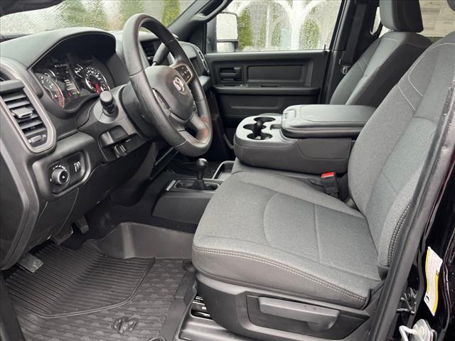 Photo of 2024 Diamond Black Crystal Pearlcoat RAM 2500