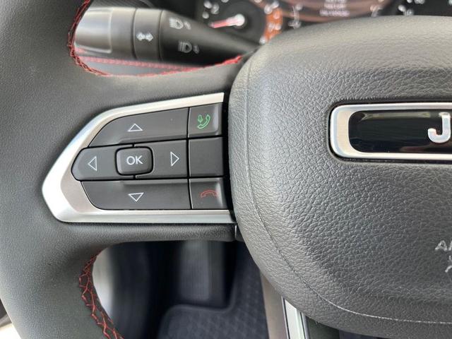 Photo of 2022 Granite Crystal Metallic Clearcoat Jeep Compass