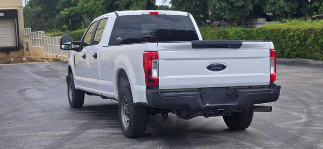 Photo of 2019 Oxford White Ford F-250