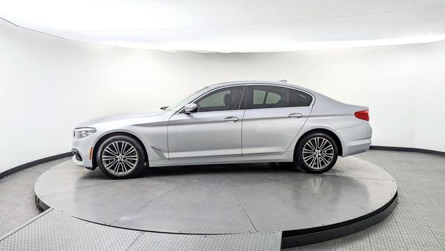 Photo of 2019 Glacier Silver Metallic BMW 530