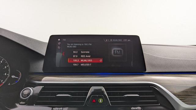 Photo of 2019 Glacier Silver Metallic BMW 530