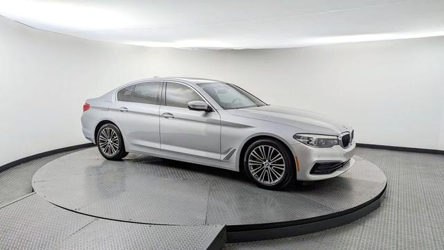 Photo of 2019 Glacier Silver Metallic BMW 530