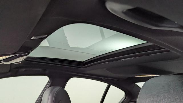 Photo of 2019 Glacier Silver Metallic BMW 530