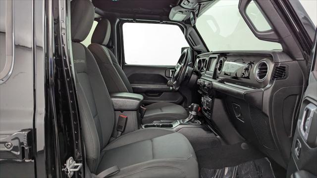 Photo of 2020 Black Clearcoat Jeep Gladiator