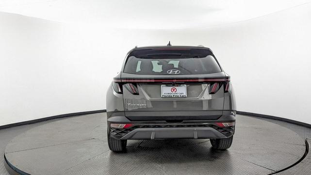 Photo of 2024 Hampton Gray Hyundai TUCSON