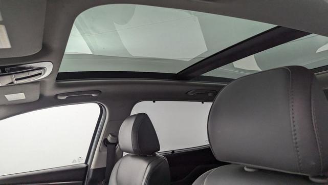 Photo of 2023 Shimmering Silver Hyundai SANTA FE