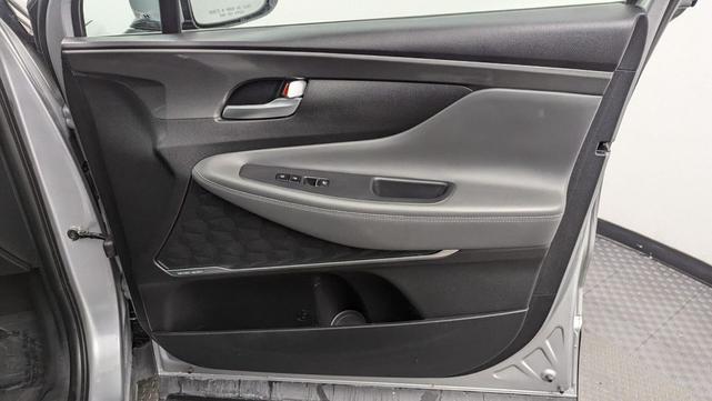 Photo of 2023 Shimmering Silver Hyundai SANTA FE