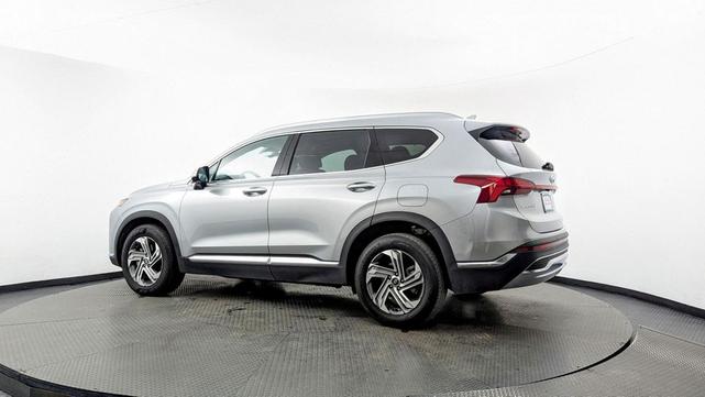 Photo of 2023 Shimmering Silver Hyundai SANTA FE
