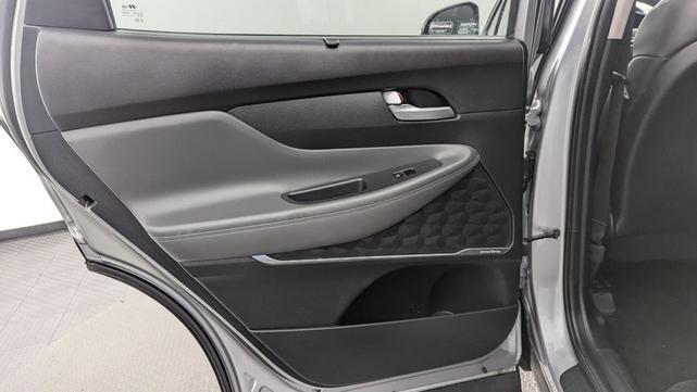 Photo of 2023 Shimmering Silver Hyundai SANTA FE