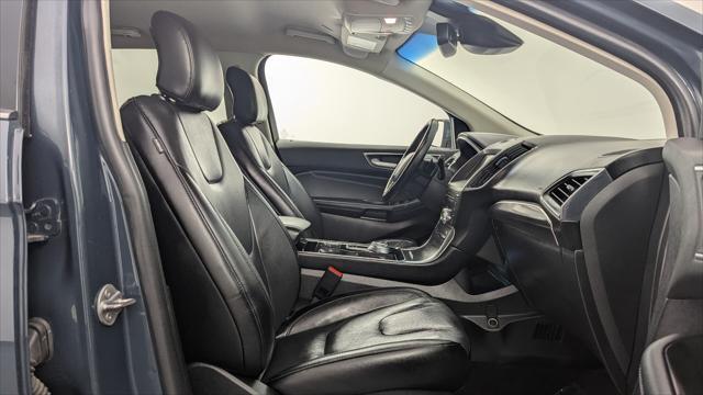 Photo of 2019 Baltic Sea Green Metallic Ford Edge