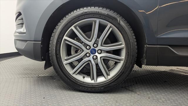 Photo of 2019 Baltic Sea Green Metallic Ford Edge