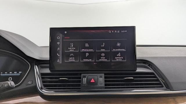 Photo of 2022 Ibis White Audi Q5