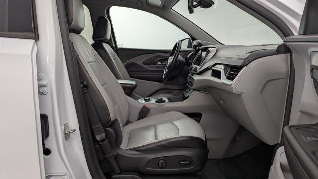 Photo of 2021 Summit White GMC Terrain
