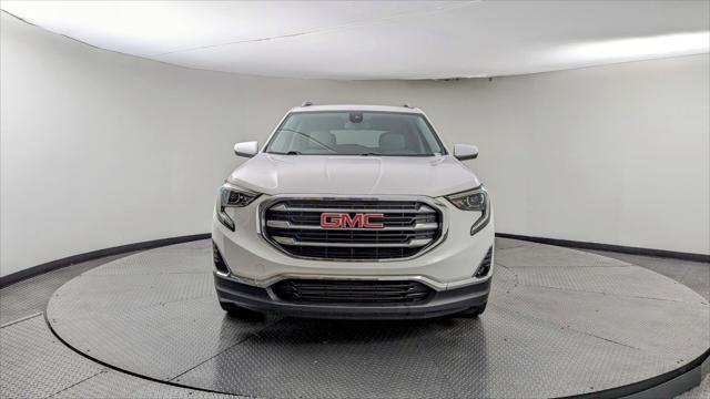 Photo of 2021 Summit White GMC Terrain