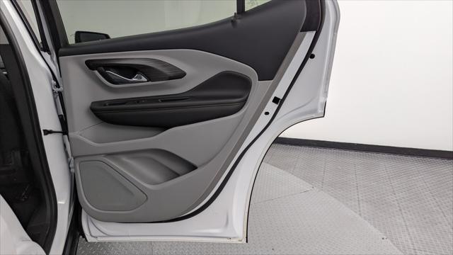 Photo of 2021 Summit White GMC Terrain