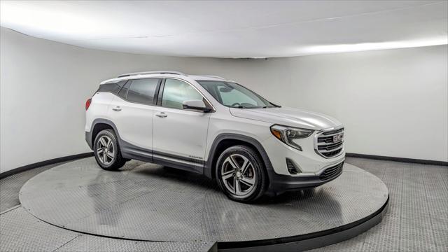 Photo of 2021 Summit White GMC Terrain