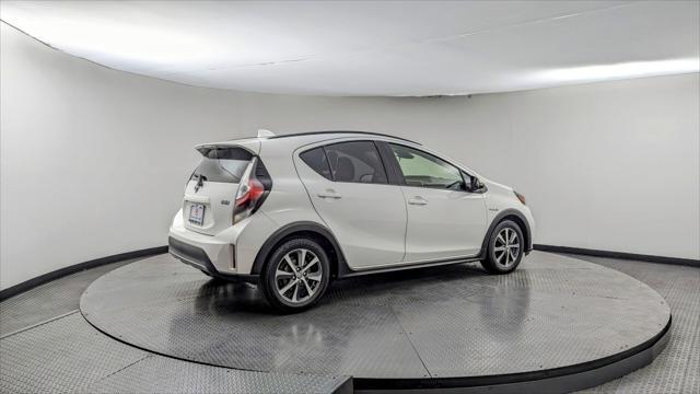 Photo of 2018 Super White Toyota Prius c