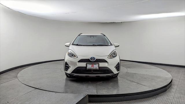 Photo of 2018 Super White Toyota Prius c