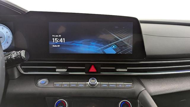 Photo of 2025 Ecotronic Gray Hyundai ELANTRA
