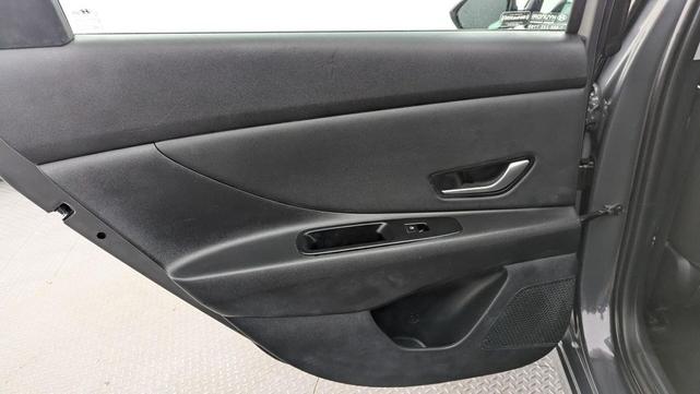 Photo of 2025 Ecotronic Gray Hyundai ELANTRA