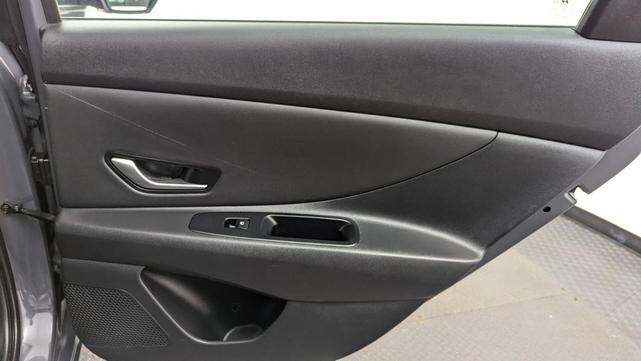 Photo of 2025 Ecotronic Gray Hyundai ELANTRA