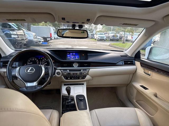 Photo of 2014 Starfire Pearl Lexus ES 350