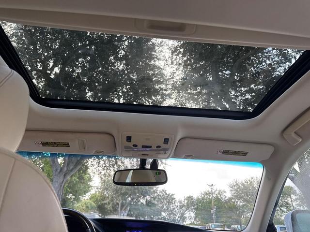Photo of 2014 Starfire Pearl Lexus ES 350