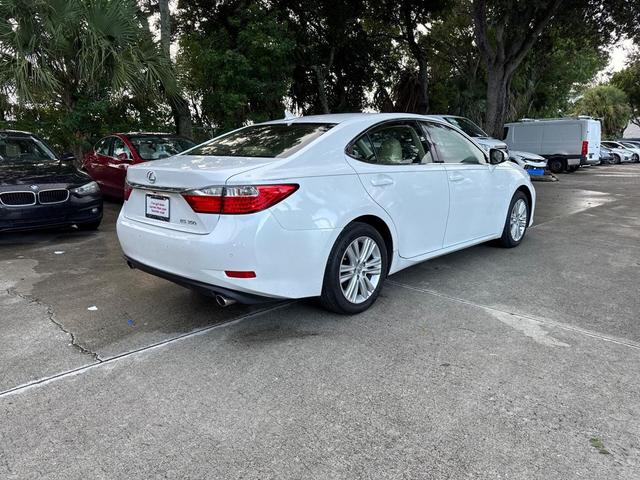 Photo of 2014 Starfire Pearl Lexus ES 350