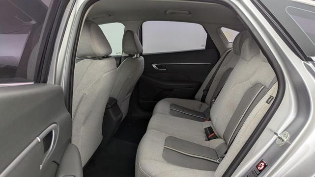 Photo of 2021 Shimmering Silver Pearl Hyundai SONATA