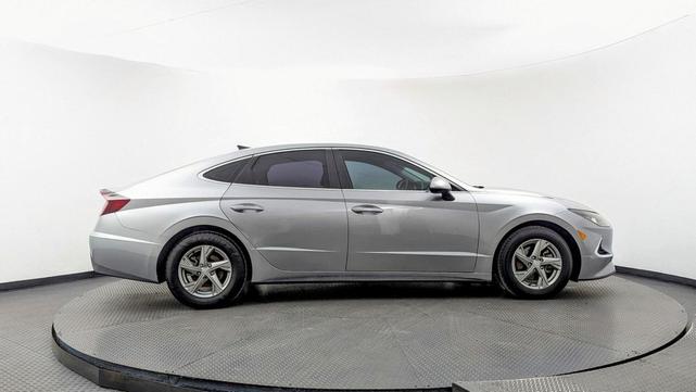 Photo of 2021 Shimmering Silver Pearl Hyundai SONATA