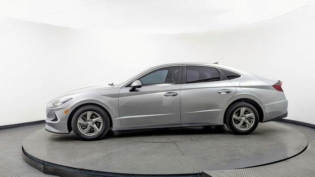 Photo of 2021 Shimmering Silver Pearl Hyundai SONATA