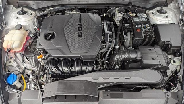 Photo of 2021 Shimmering Silver Pearl Hyundai SONATA